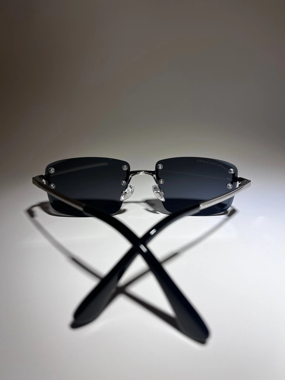Frameless '23 UV 400 Sunglasses - DeLuxe YUL