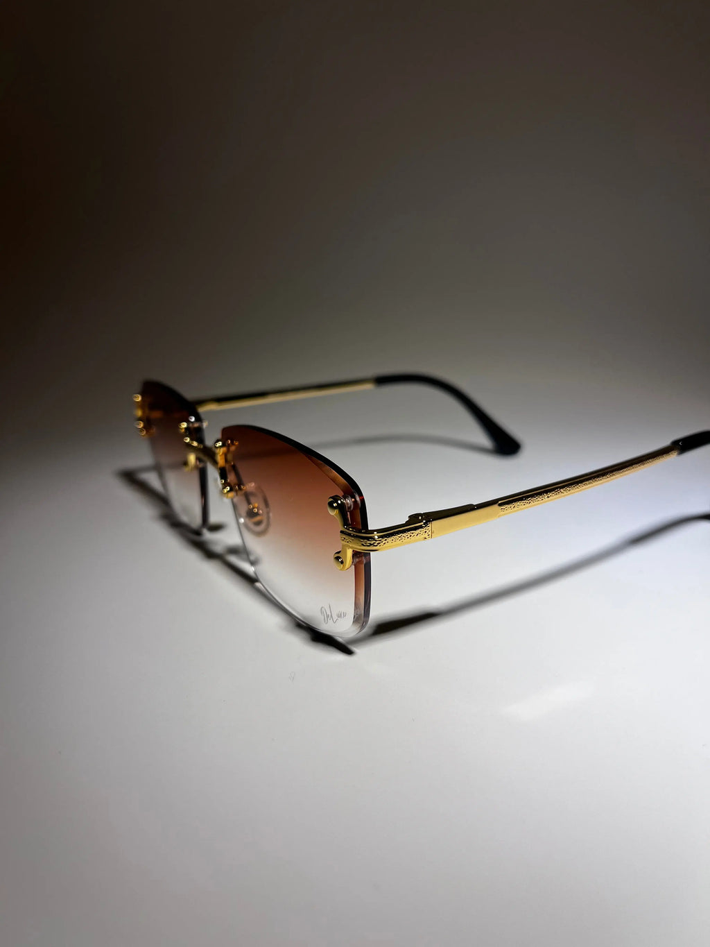 Frameless '23 UV 400 Sunglasses - DeLuxe YUL