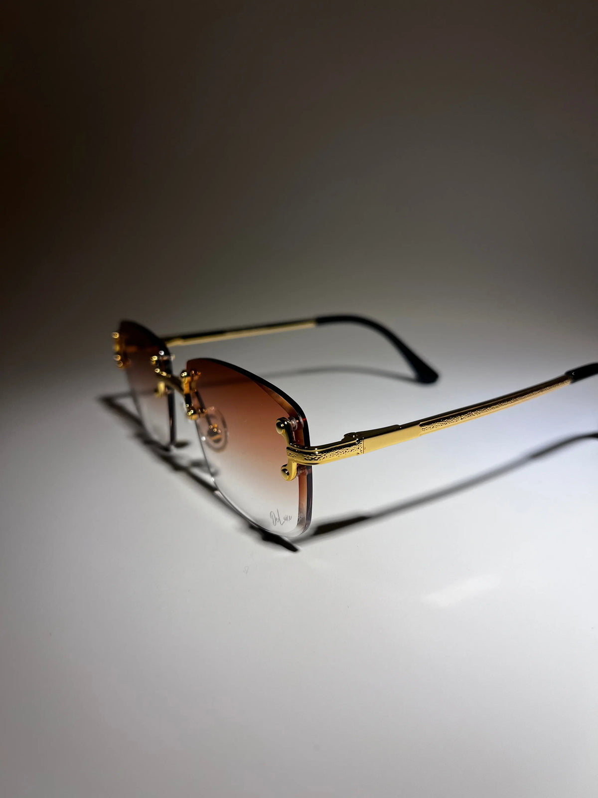 Frameless '23 UV 400 Sunglasses - DeLuxe YUL