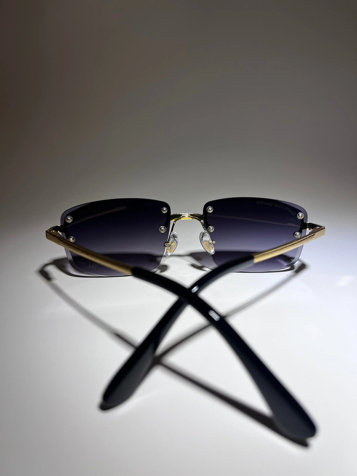 Frameless '23 UV 400 Sunglasses - DeLuxe YUL