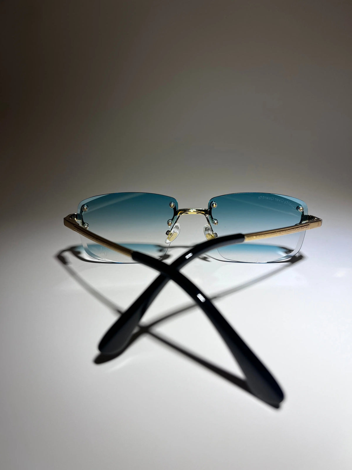 Frameless '23 UV 400 Sunglasses - DeLuxe YUL