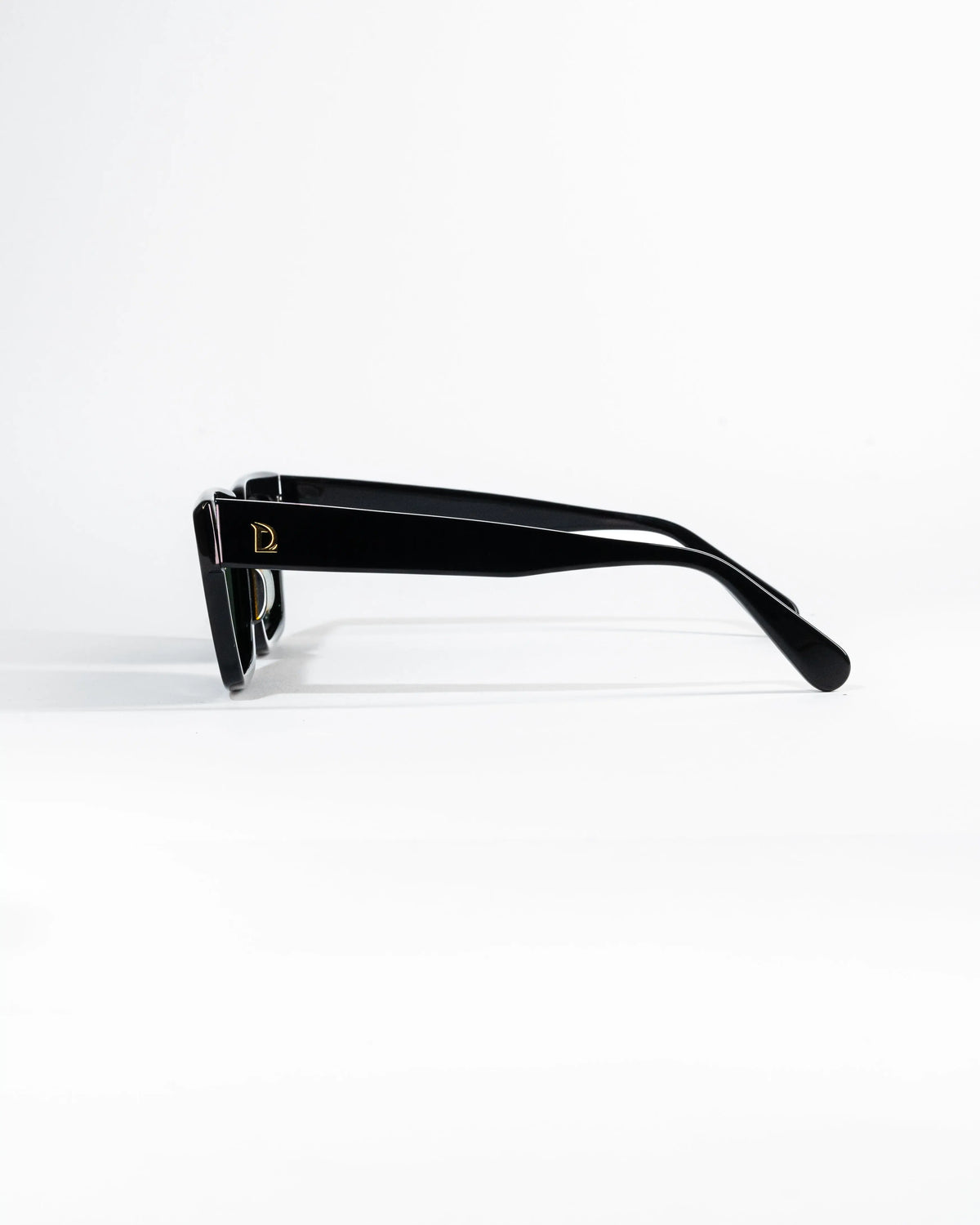 High-quality acetate polarized sunglasses with UV 400 protection