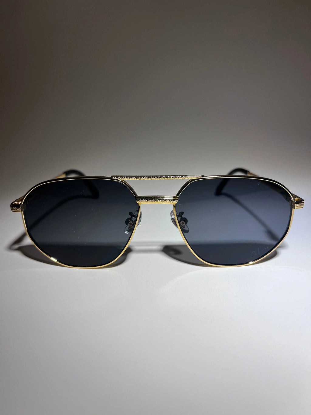Oval UV 400 Sunglasses - DeLuxe YUL