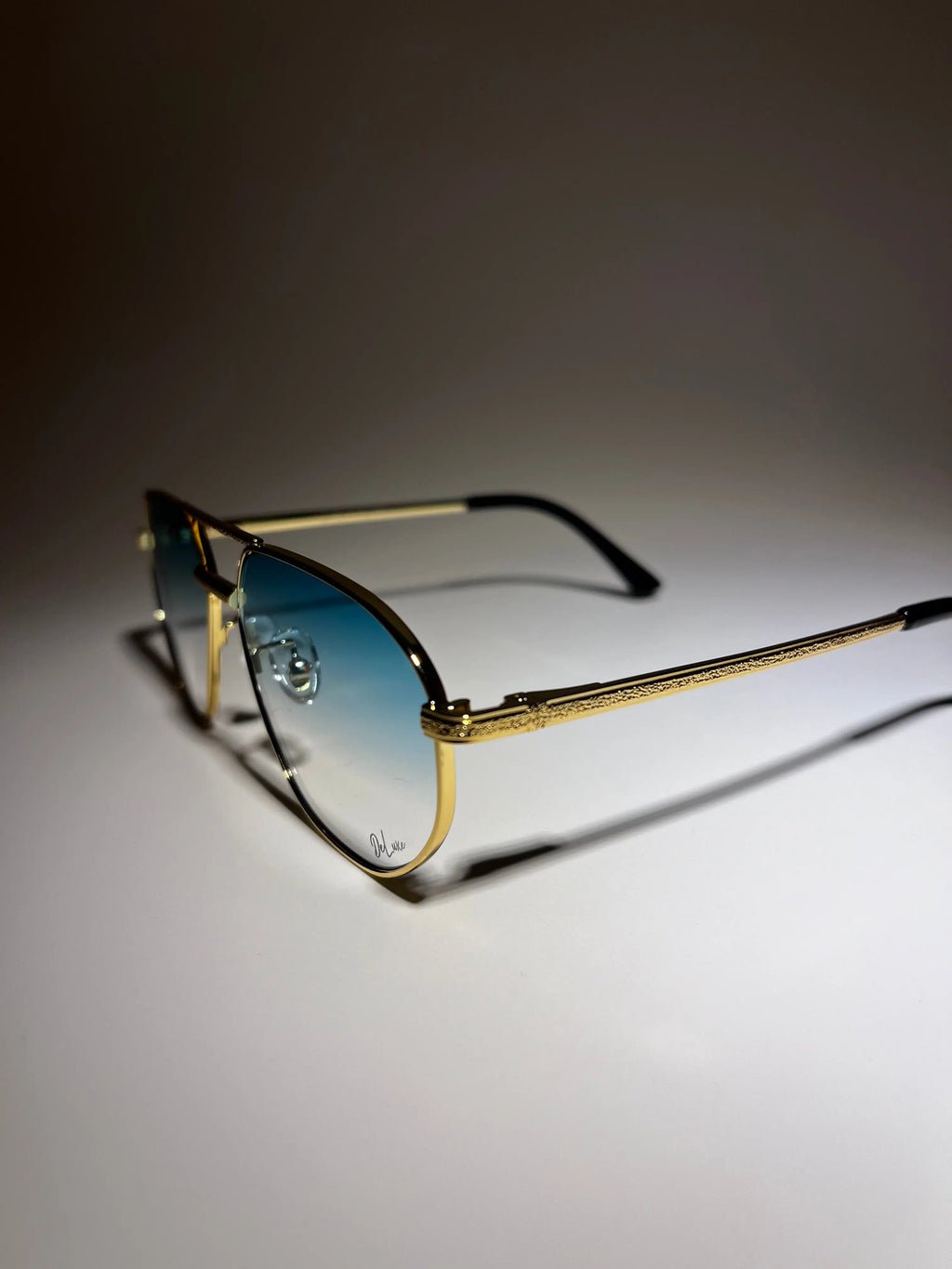 Oval UV 400 Sunglasses - DeLuxe YUL