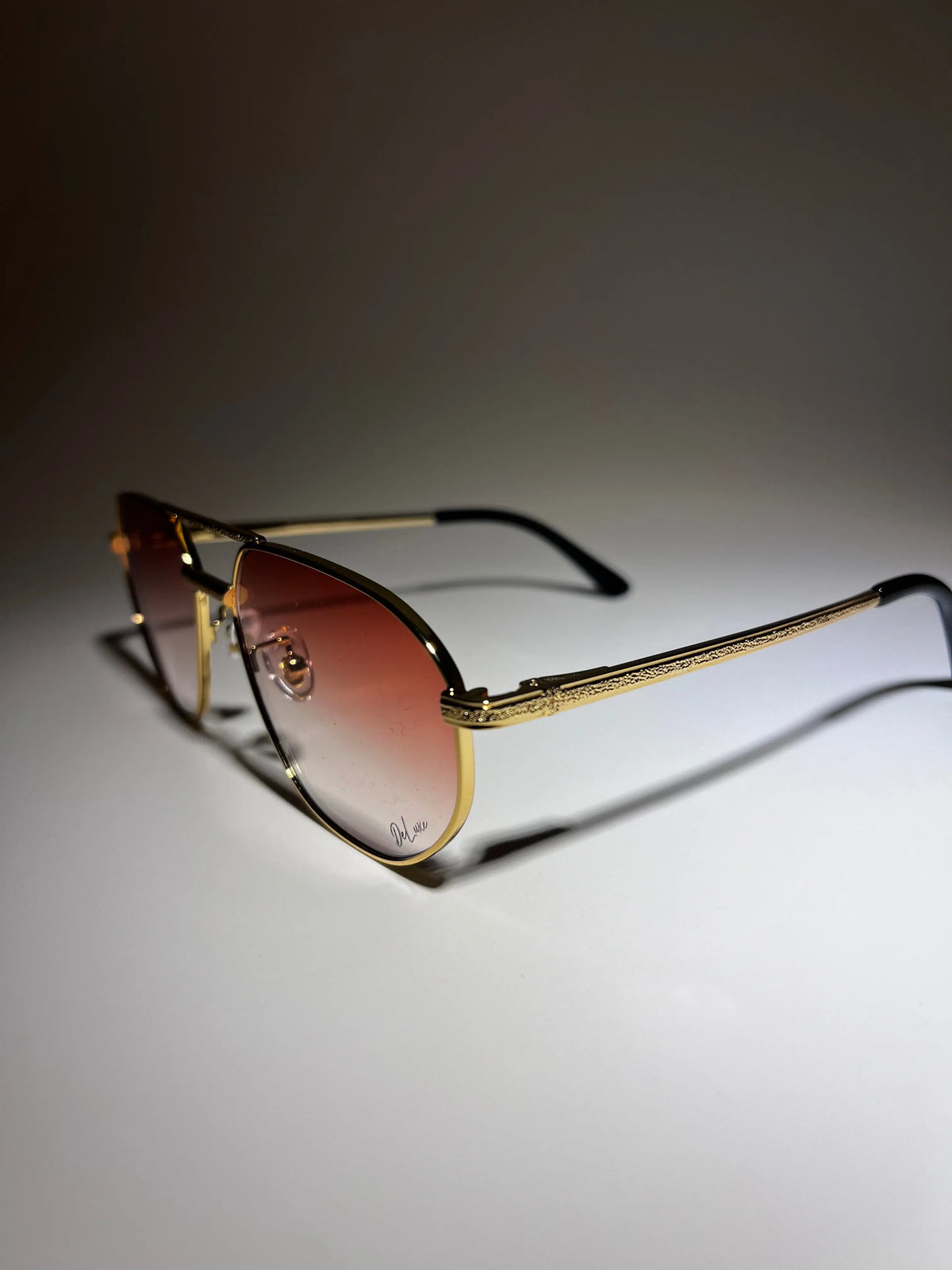 Oval UV 400 Sunglasses - DeLuxe YUL