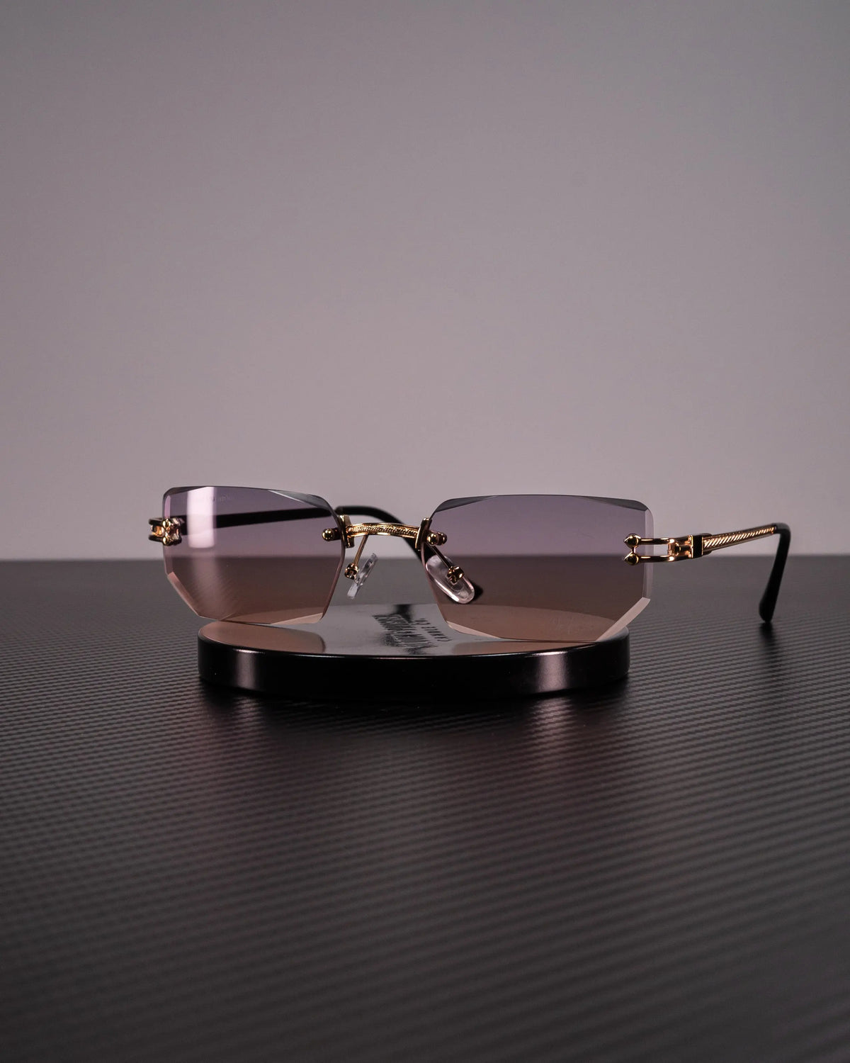 High-quality Diamond cut sunglasses with UV 400 protection